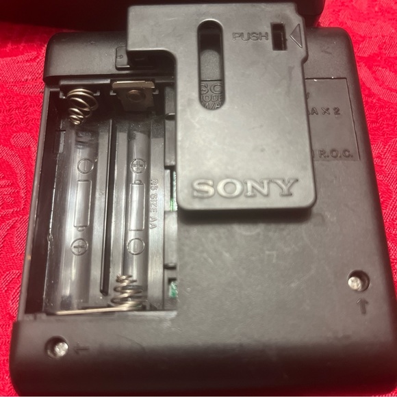 Vintage Sony Walkman SRF-M40W AM/FM Walkman Radio - Tested & Working - Picture 5 of 5